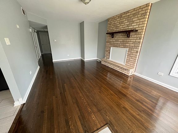 2nd image of 14446 University Ave