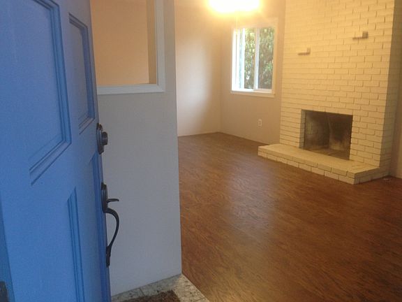 3rd image of 711 Cloverland Ct
