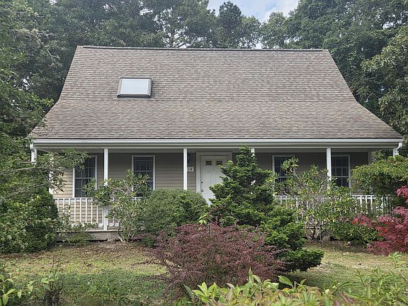 2nd image of 118 Algonquin Avenue