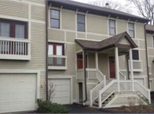 98 Front St, New Haven, CT 06513