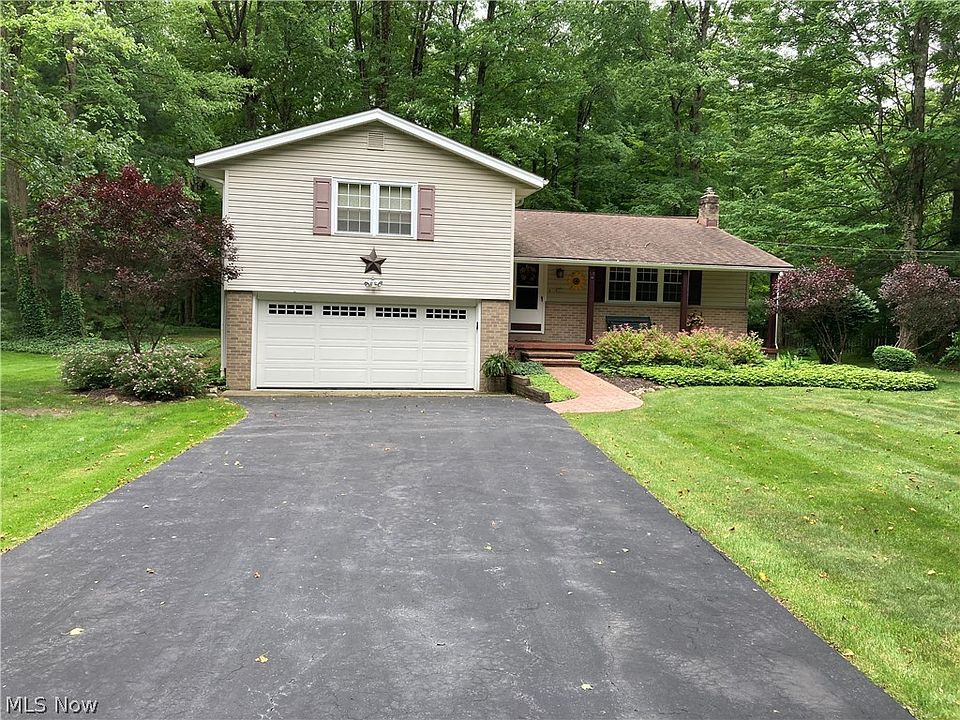 1st image of 9015 Forest Ln