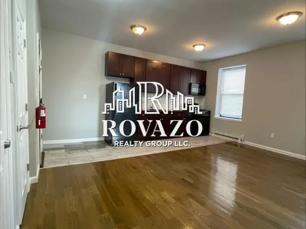 235 Munn Ave #206A, Irvington, NJ 07111