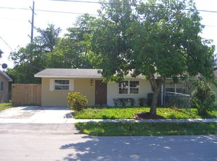 1713 SW 70th Way, Pompano Beach, FL 33068