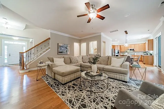 424 Ranelagh Dr — Photo 28