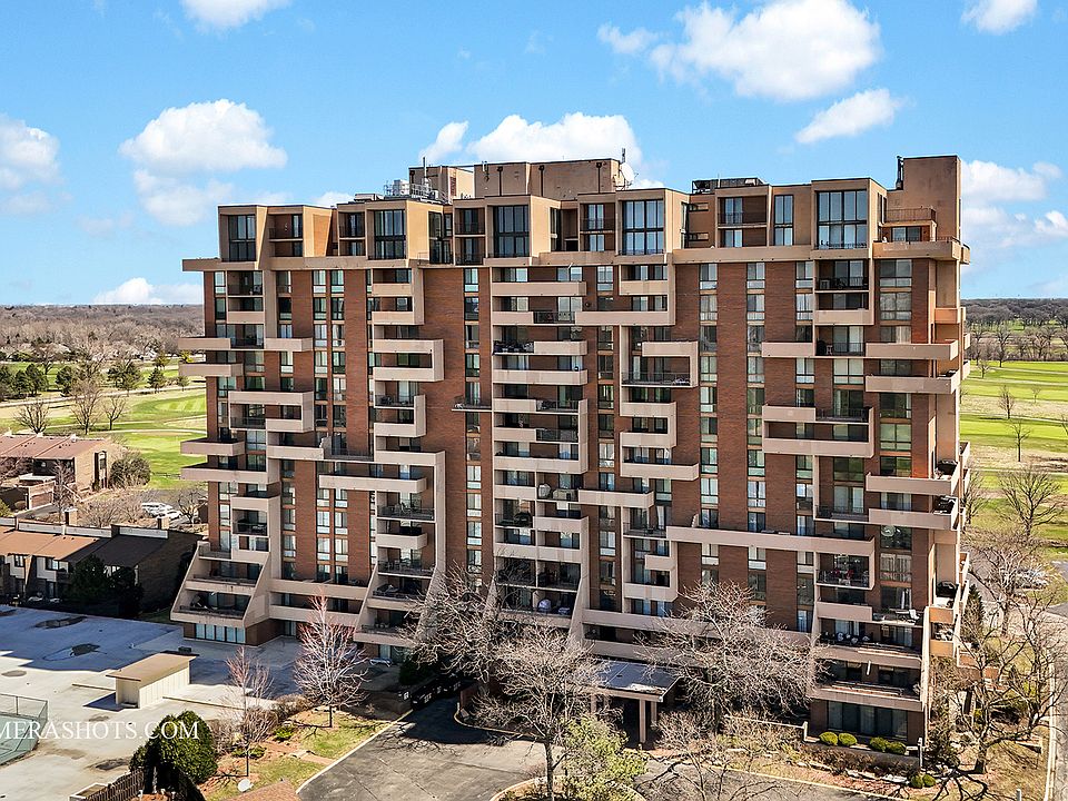 1st image of 465 W Dominion Dr Unit 1409