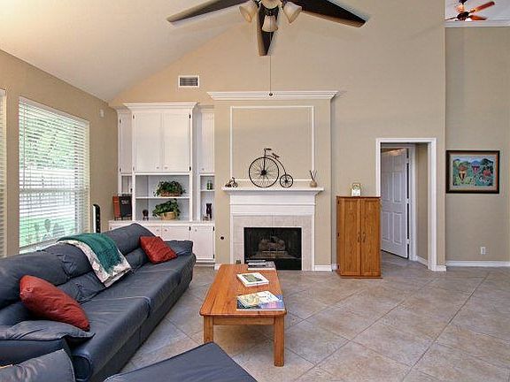 2nd image of 1219 Asherton Way