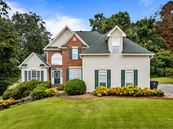 1121 Hickory View Dr, Morristown, TN 37814