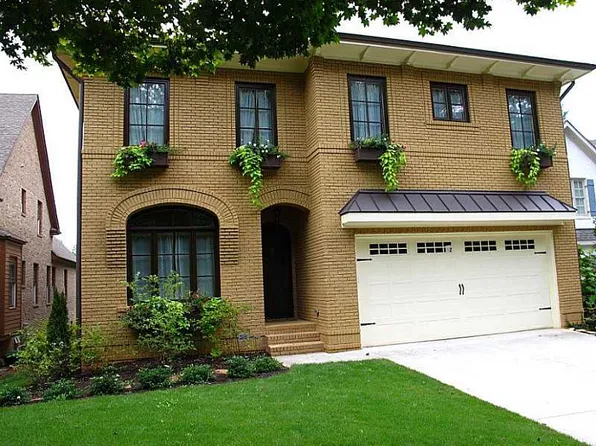 3194 Silver Lake Dr, Atlanta, GA 30319