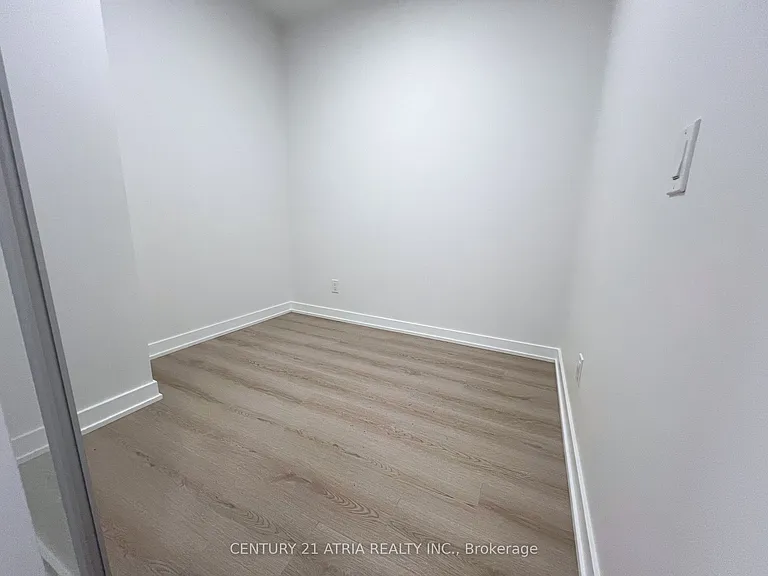 100 Queen St E #1205 — Photo 8