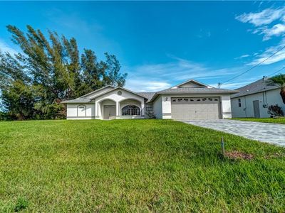 313 SE 23rd Ter, Cape Coral, FL, 33990