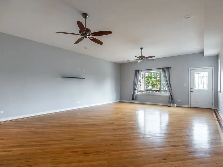 1335 W Walton St #2 — Photo 6