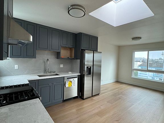 2nd image of 624 Randolph St #624