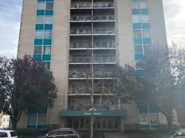 276 Prospect St #D4, East Orange, NJ 07017