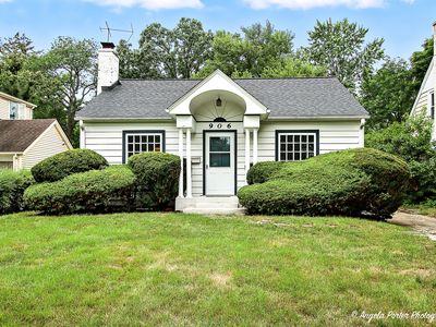 906 Pleasant Ave, Highland Park, IL, 60035