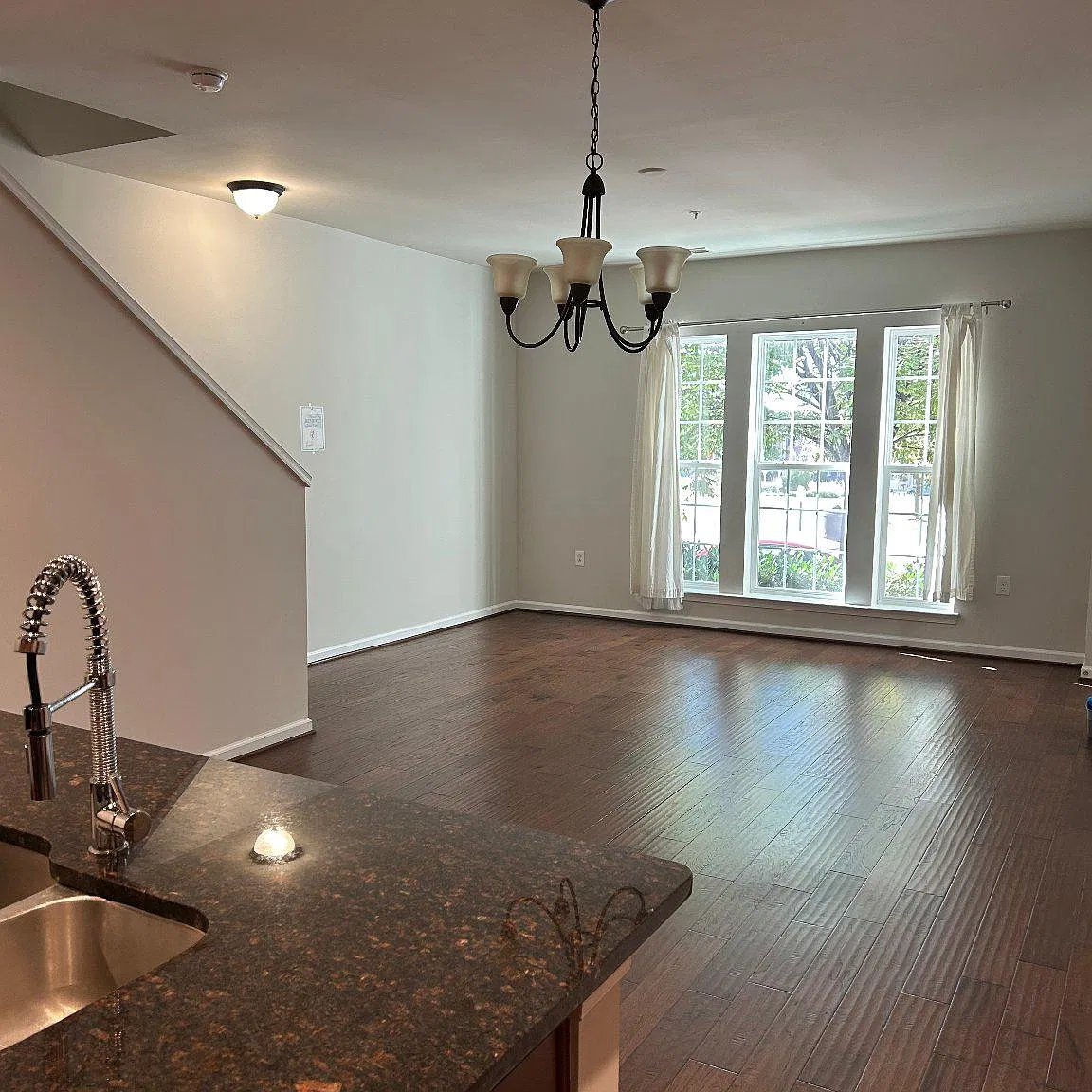Townes At Goose Creek Village — Photo 4