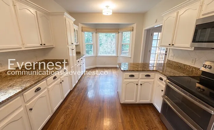 3329 Brook Highland Cir — Photo 6