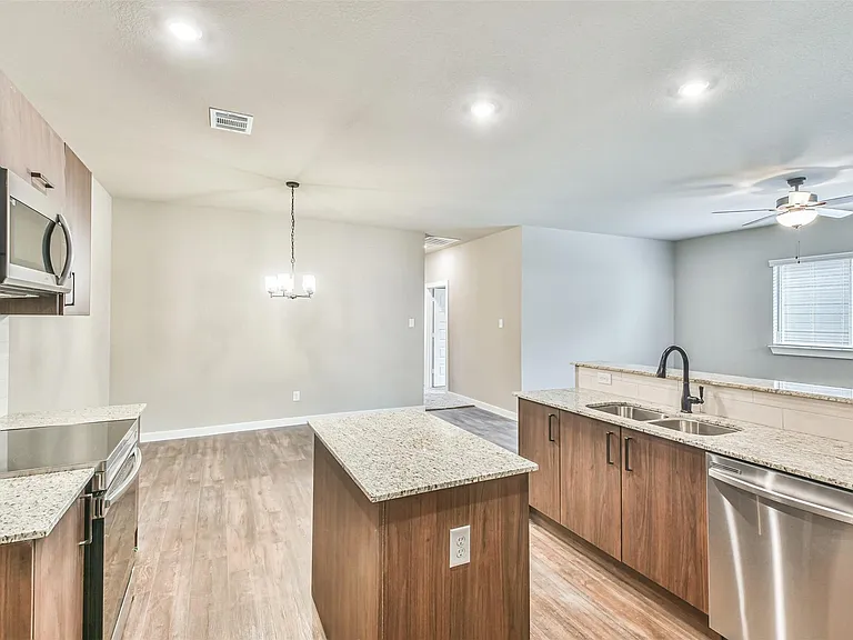 25105 Pacific Wren Dr — Photo 12