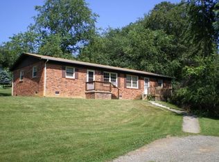 51 Leslie Dr, Clyde, NC 28721