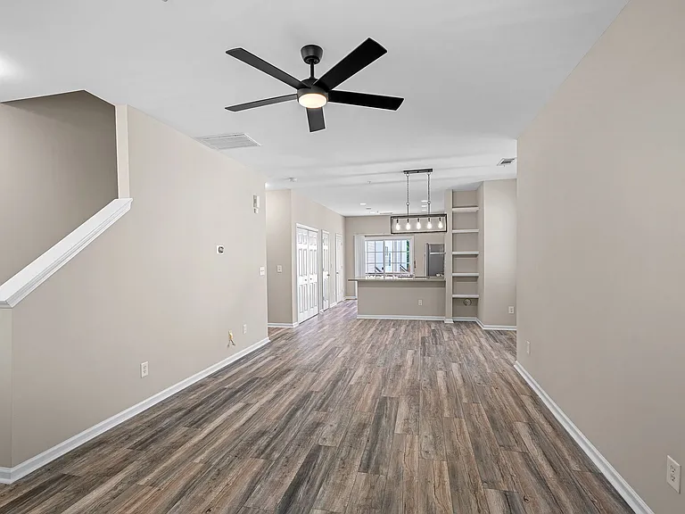 2632 Weddington Ave — Photo 11