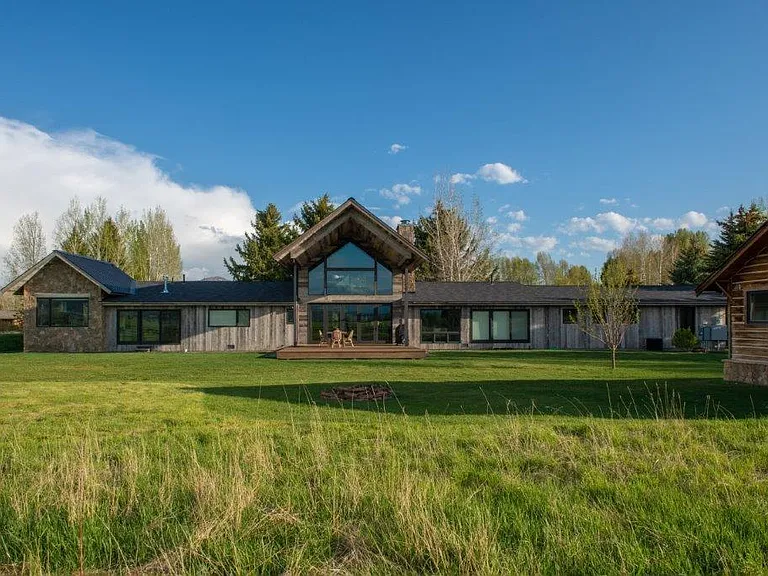 2455 Grand Teton Cir — Photo 12