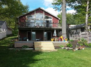 12000 Reyburn Dr NE, Sparta, MI 49345