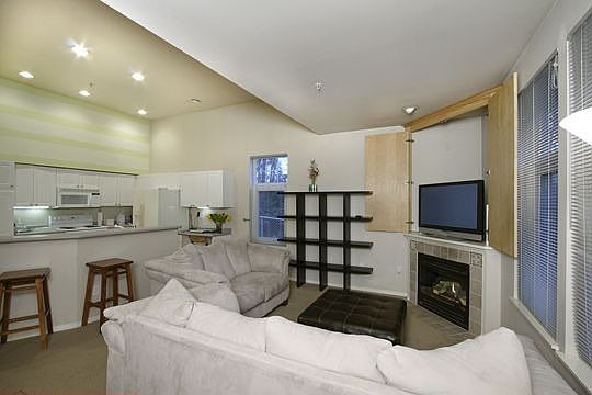5th image of 16125 Juanita Woodinville Way NE Unit 1401