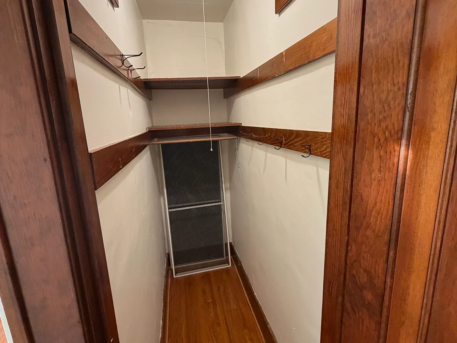 1 bed, 850 sqft, $750 — Photo 3