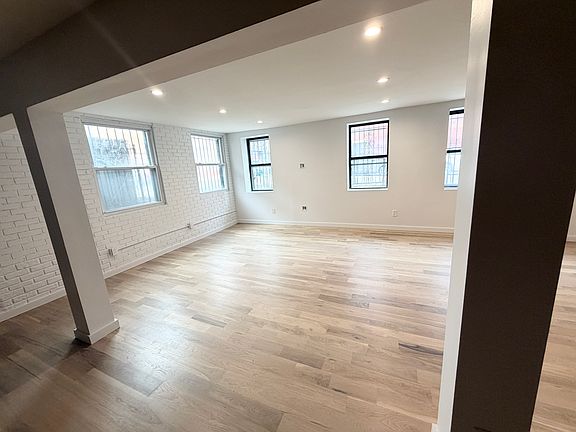 5th image of 164 S 4th St #1