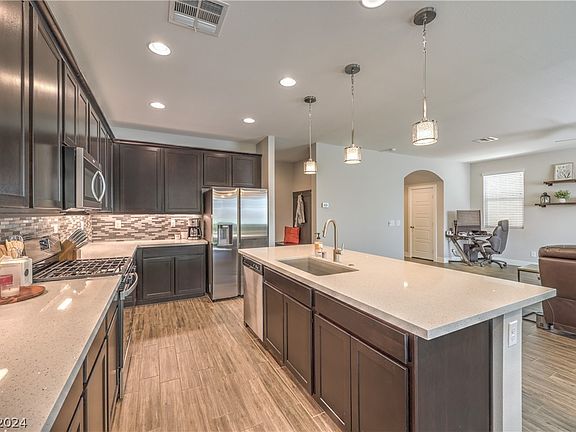 5th image of 10485 Skye Knoll Ave
