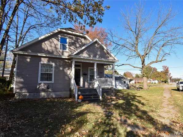 619 E Main St, Staunton, IL 62088
