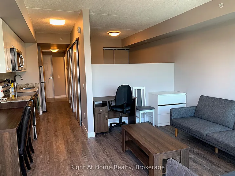 308 Lester St #410 — Photo 6