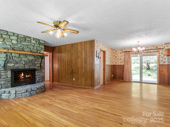 5th image of 145 Appalachian Dr