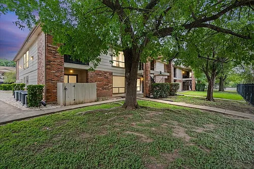 1705 Crossing Pl #114 Photo 1