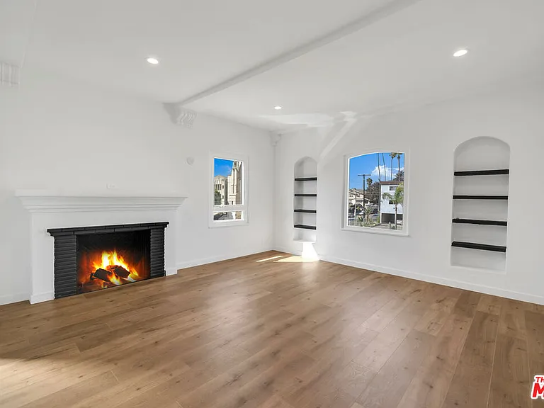 4014 W Adams Blvd #A — Photo 3