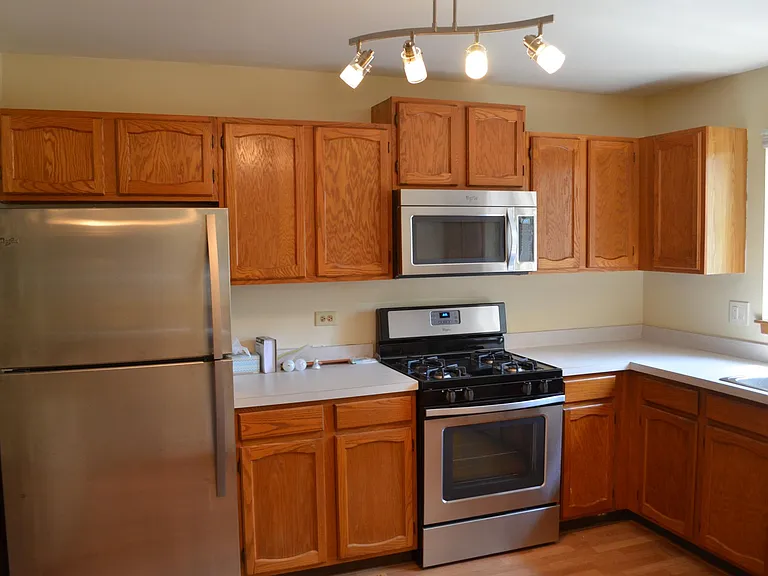 2100 Southwind Cir — Photo 8