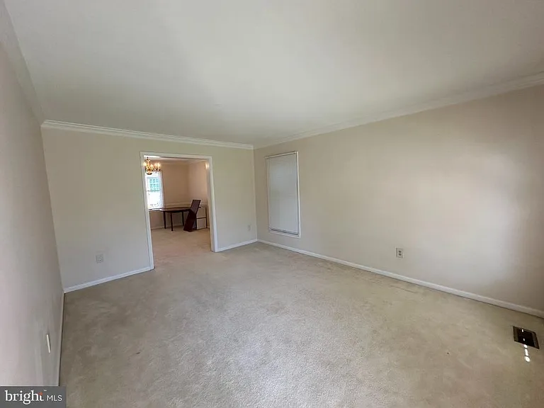 893 Broad Oaks Dr — Photo 8