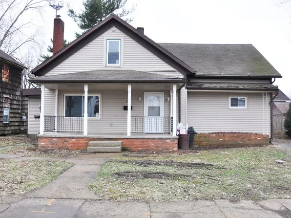 544 Fair Ave NW #A, New Philadelphia, OH 44663