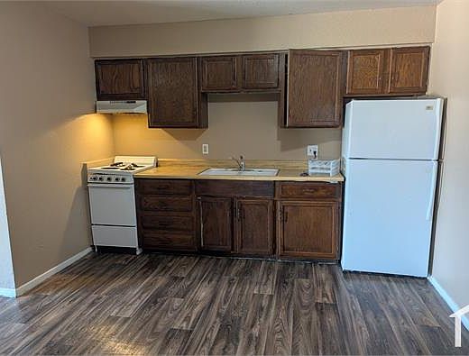 1st image of 305 N 10th St APT 10