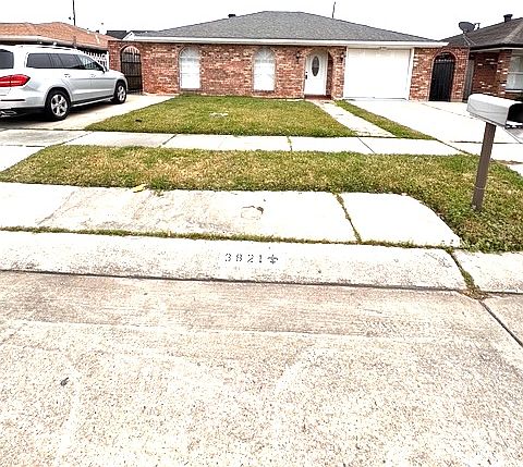 2nd image of 3821 Charles Dr
