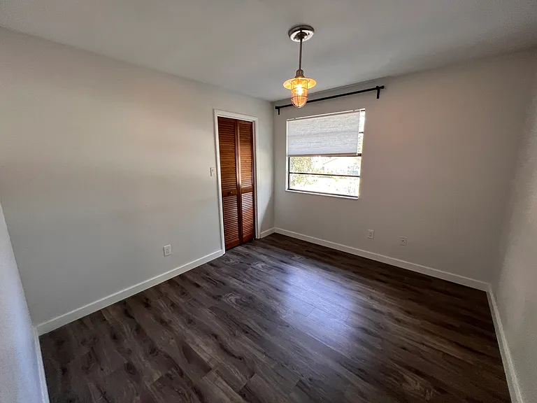 1352 Corner Oaks Dr — Photo 47