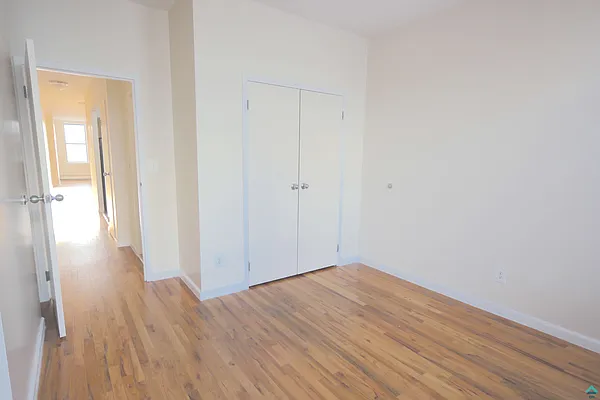 Rented by EXR | media 14