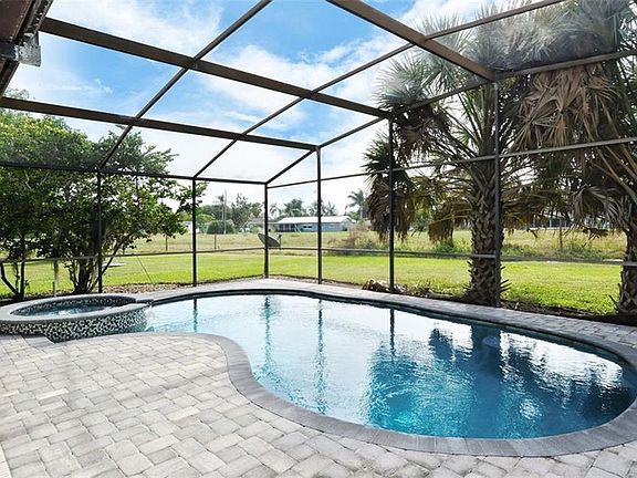 4th image of 2516 Moorings Ln