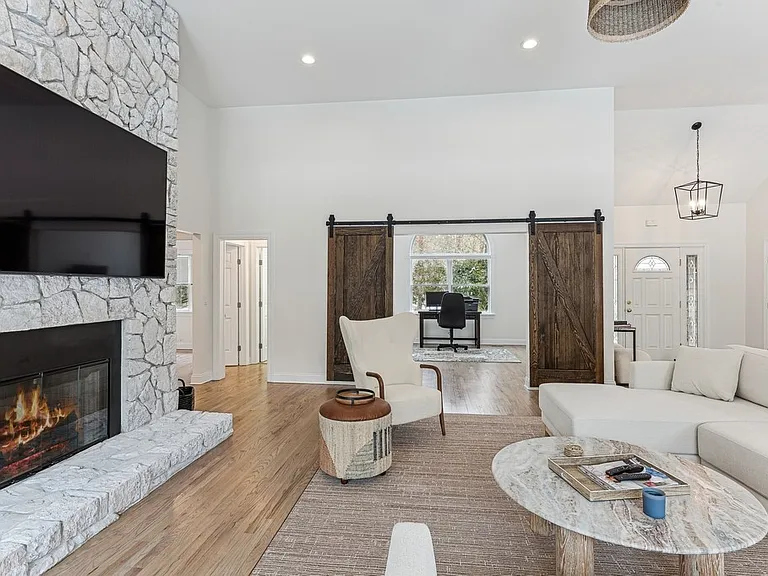 3 Corbett Dr — Photo 3
