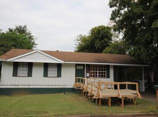 3804 Ridgecrest Cir SW, Huntsville, AL 35805