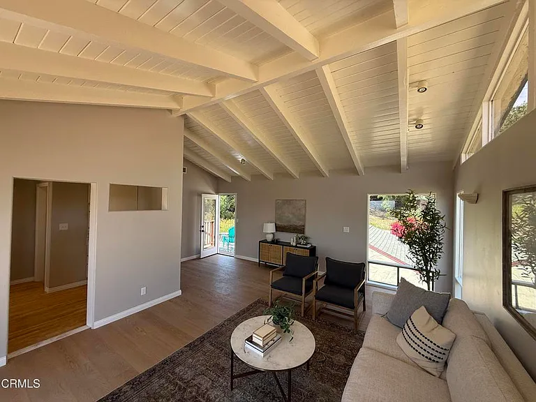 2371 Foster Ave — Photo 15