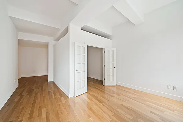 Rented by Akam Sales and Brokerage | media 11