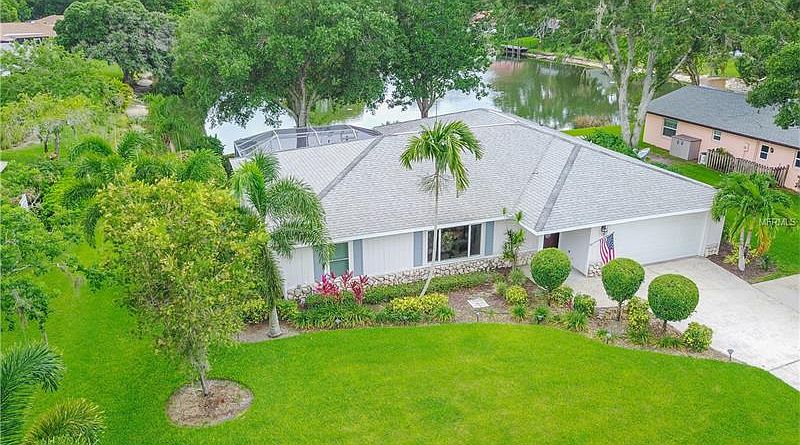 1st image of 110 Mimosa Dr