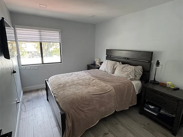 SW 102nd Pl — Photo 15