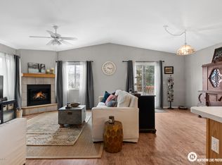 19636 Highland Ridge Dr, Eagle River, AK 99577