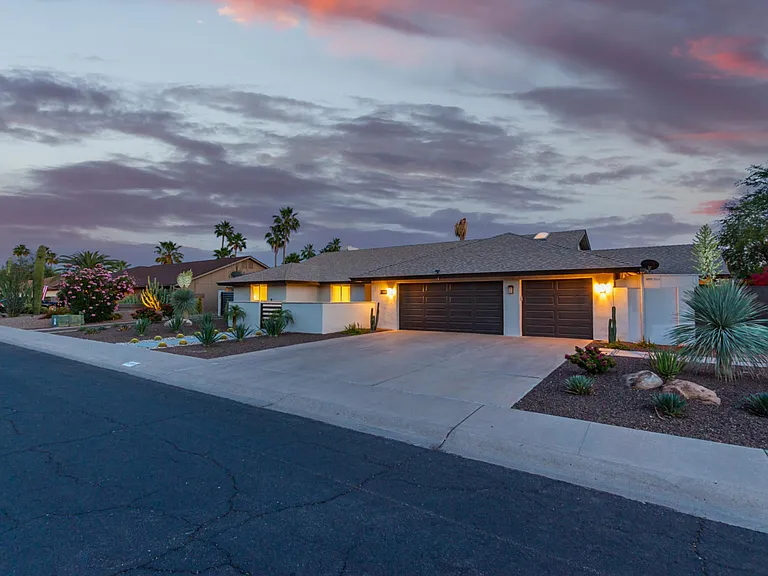 5009 E Le Marche Ave — Photo 41